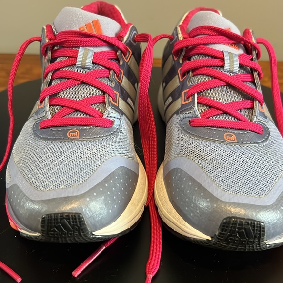 Adidas SuperNova Sneakers EUC - Picture 13 of 17